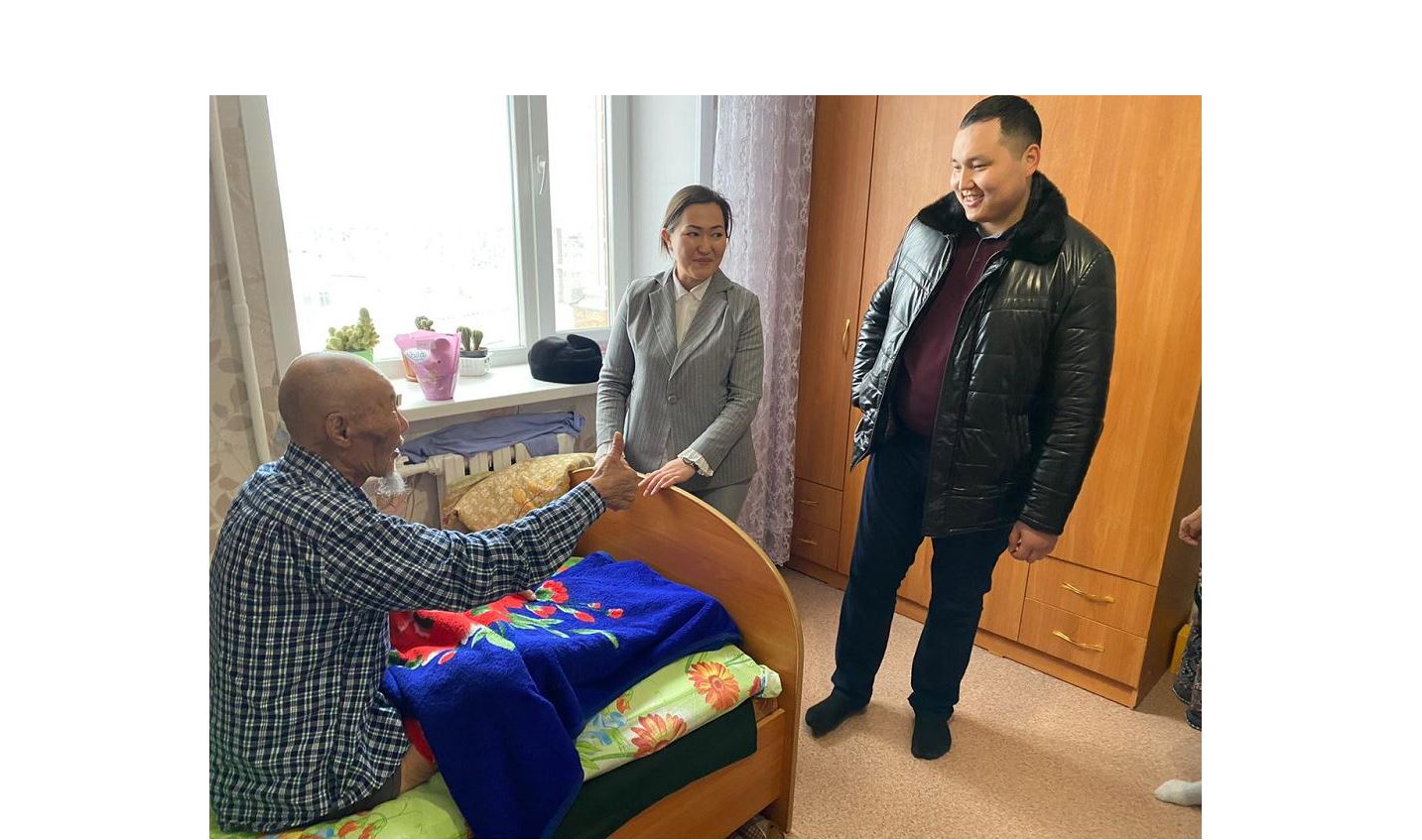 Nur-Sultanda «Ardagerlerge myń alǵys» aksııasy bastaldy