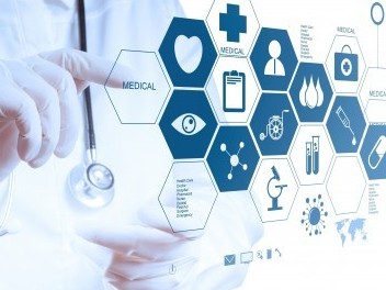 Eljan Birtanov: Medısınalyq kómekti uıymdastyrýdyń ıntegrasııalanǵan modeli qurylady