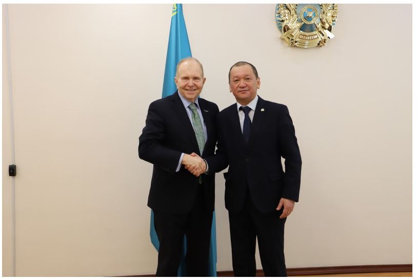 Birjan Nurymbetov Ýılıam Mozermen kezdesti