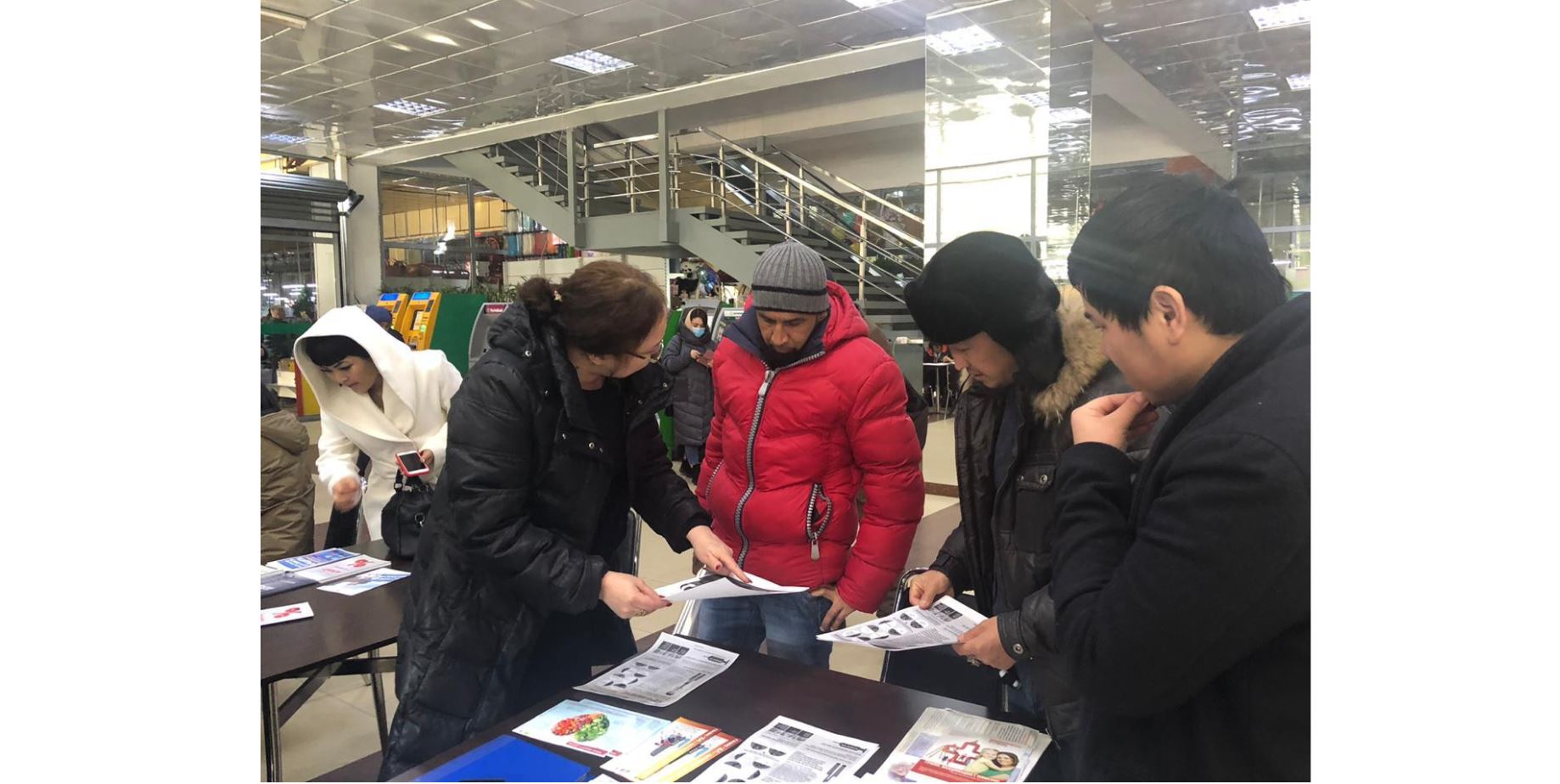 Elordada «Kásipkerlerge keńes berý» aksııasy jalǵasyp jatyr