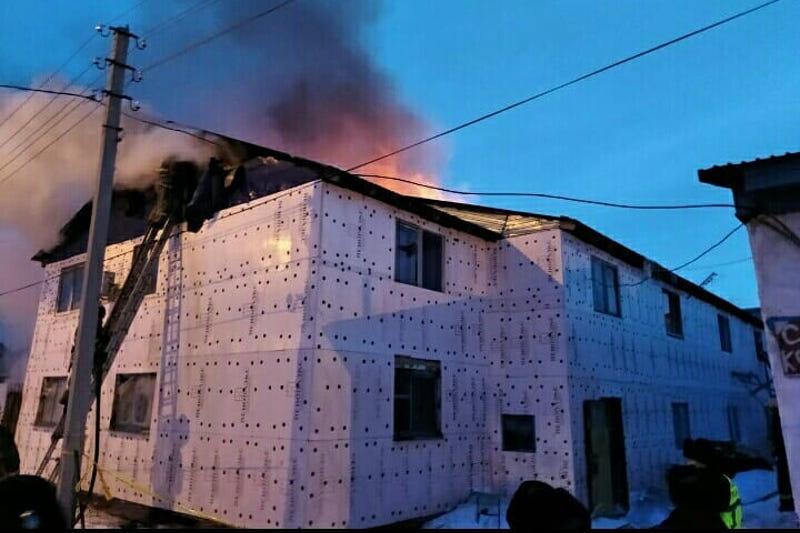 Elordada eki qabatty jataqhana órtendi