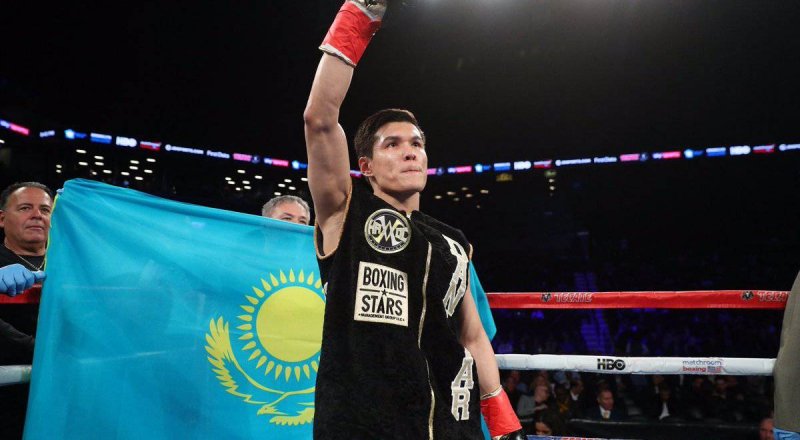 Danııar Eleýsinov álem eks-chempıonymen judyryqtasady