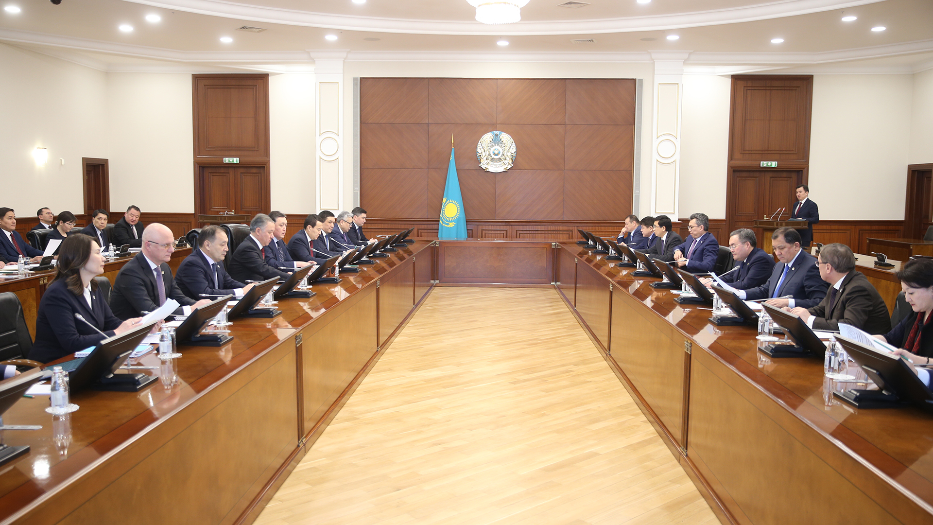 Asqar Mamın Jańǵyrtý jónindegi ulttyq komıssııa otyrysyn ótkizdi