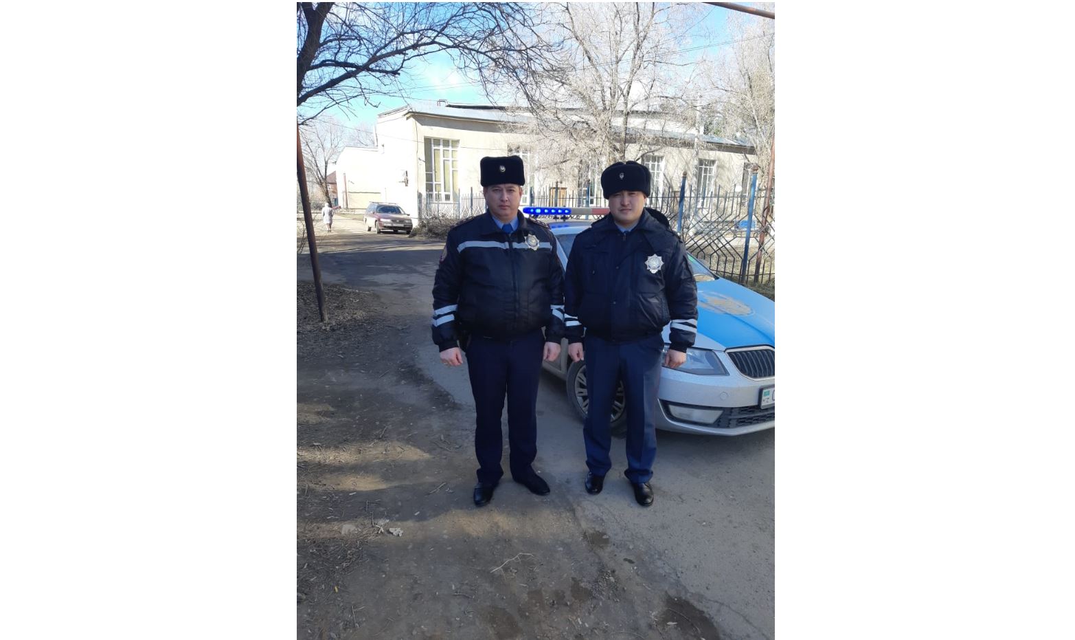 Oralda kópirden sekirgen qyzdy polısııa qutqardy