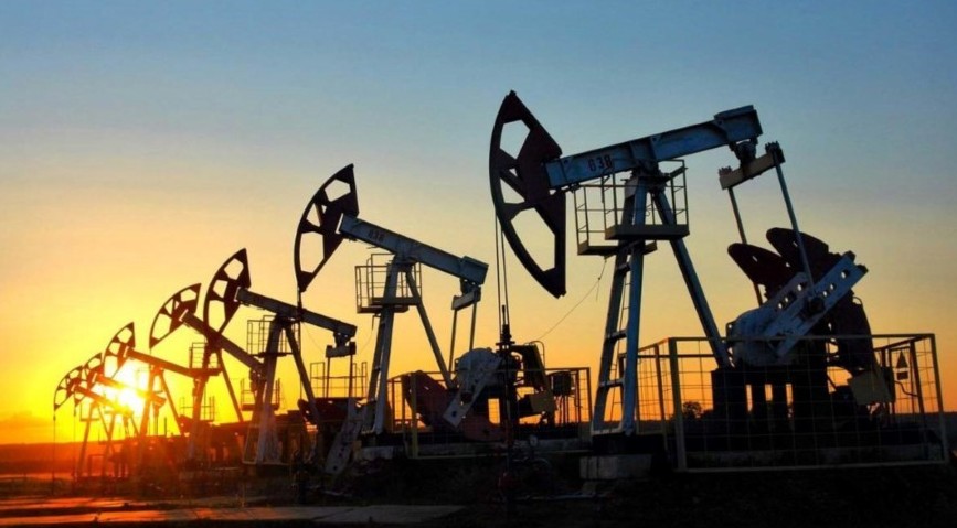 Brent markaly munaı baǵasy barreline 28 dollardan tómendedi