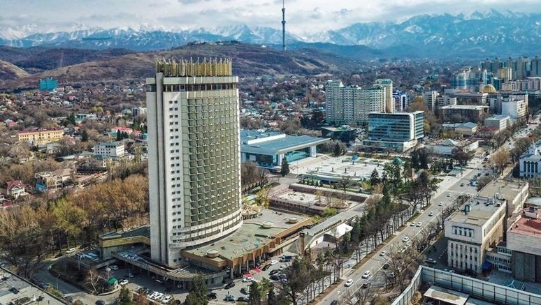 Almaty oblysynan qatynap jumys isteıtinder karantın kezinde Almatyǵa kire almaıdy