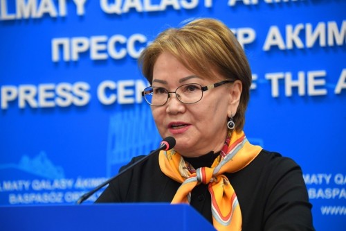 Almaty: Demalystan keıin oqýshylar qashyqtan oqytýǵa aýysady