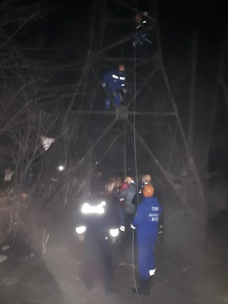 Baǵanaǵa shyǵyp ketken boıjetken qutqaryldy