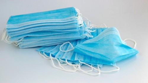 Medısınalyq betperdelerdi qymbat baǵaǵa satqandar  ustaldy