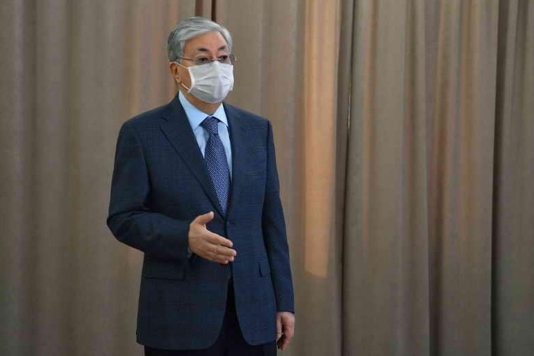 Eń aldymen sanıtarlyq-epıdemııalyq qyzmetke kóńil bólýimiz kerek – Memleket basshysy (vıdeo)