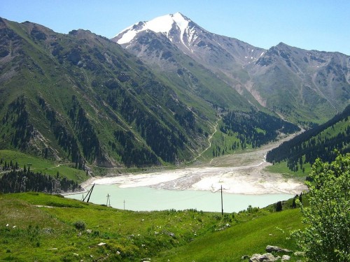 Almatyda ulttyq jáne demalys saıabaqtary ýaqytsha jabyldy