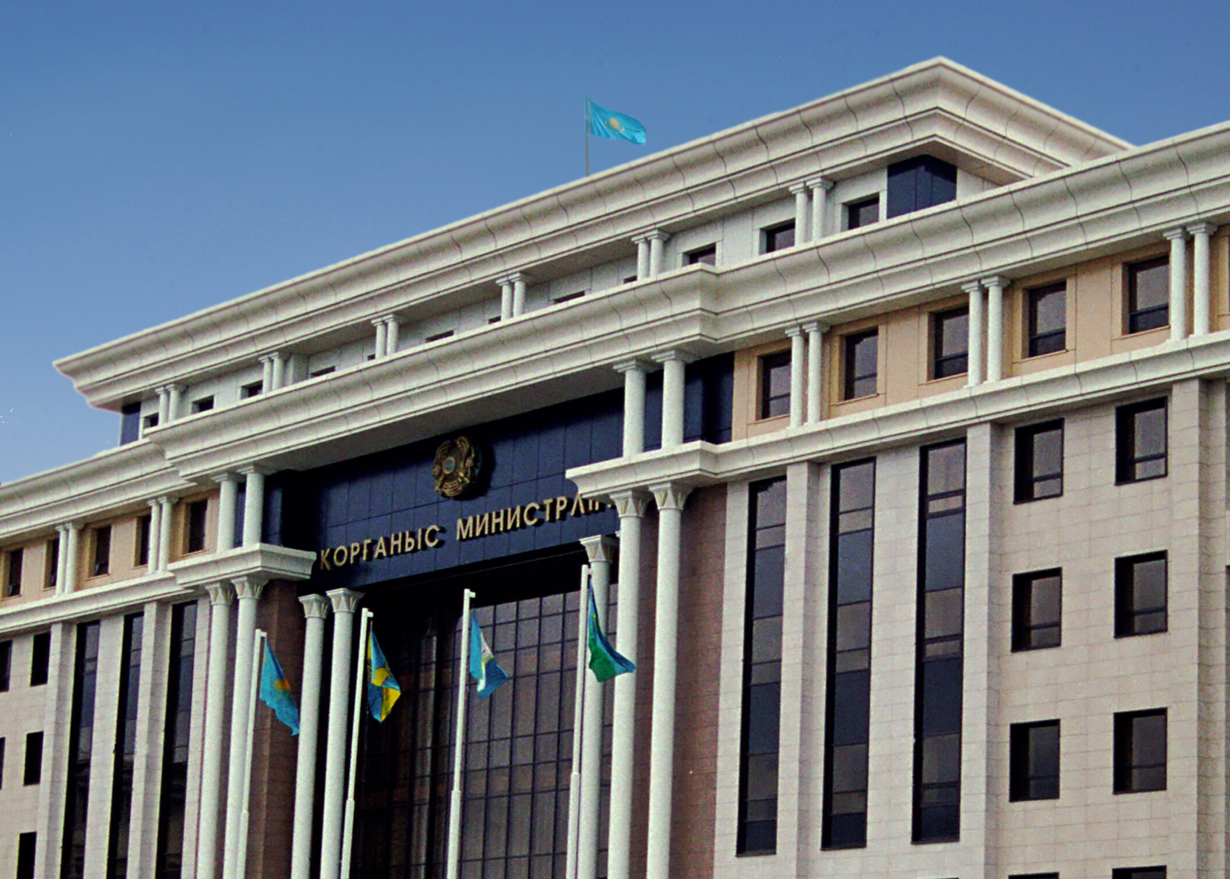 Qorǵanys mınıstrliginde Arystaǵy jumysty uıymdastyrý boıynsha kezekti keńes ótti