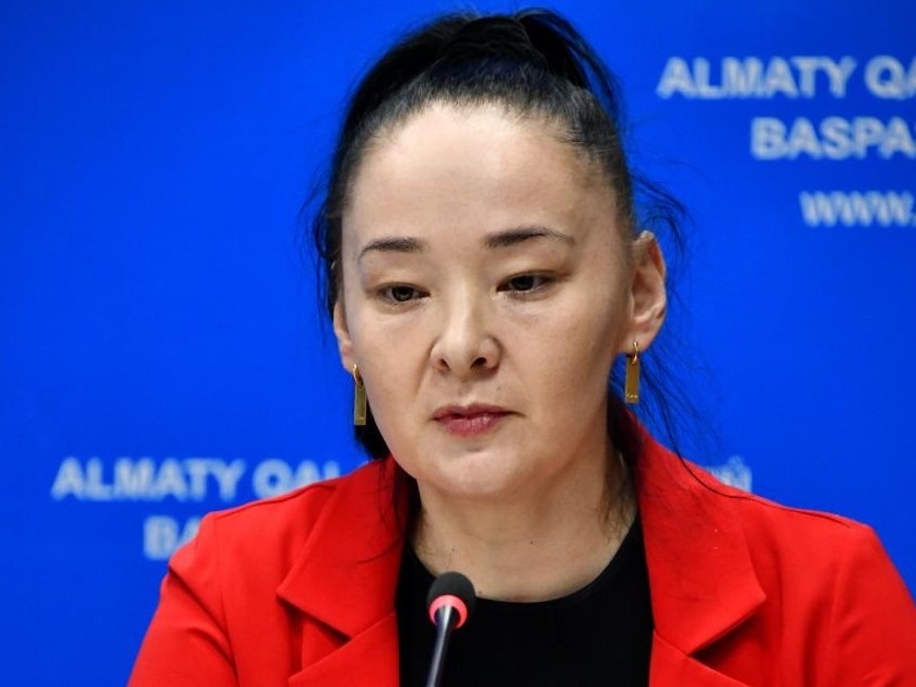 Almaty: Zeınetkerlerdiń zeınetaqylaryn úılerine ákep beredi