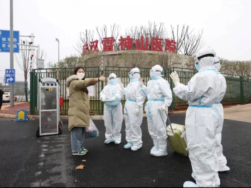 Ýhan koronavırýs indetimen qoshtasty (vıdeo)