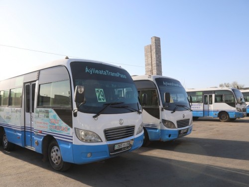 Tarazdyqtardyń qoǵamdyq kólik jumysyna kóńili tolmaıdy