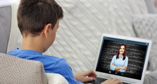 Baılanys operatorlary oqýshylarǵa tegin qyzmet usynady