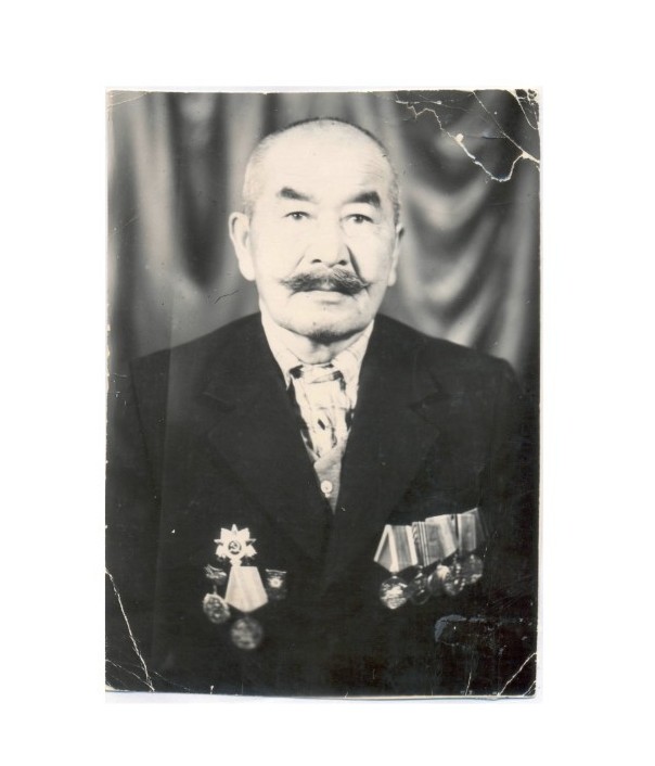 Atamdy jaraqattaǵan snarıadtyń jarqynshaǵy úıde saqtaýly