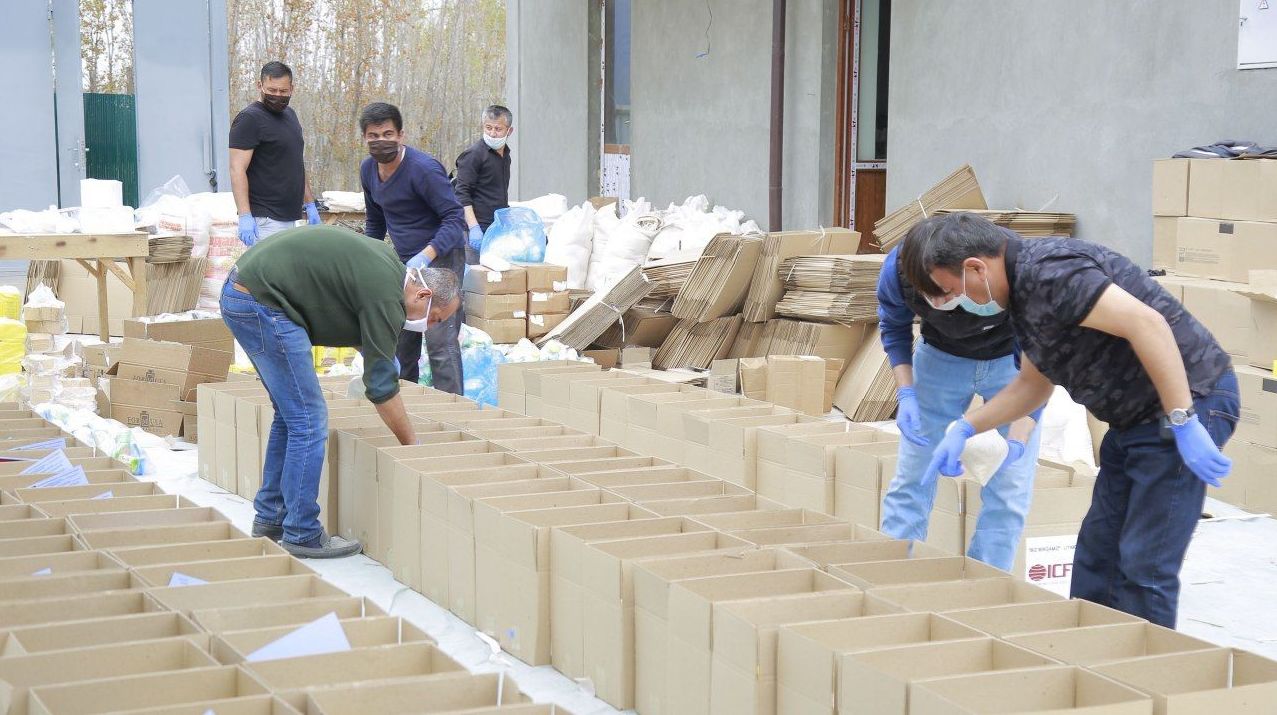 Mıllıarder Shodıevtiń qory О́zbekstandaǵy 1500 otbasyna kómek jiberdi
