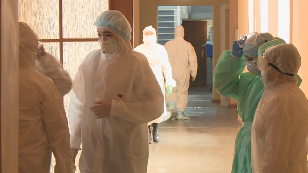 Qosshyda turatyn taǵy bir adamnan koronavırýs anyqtaldy