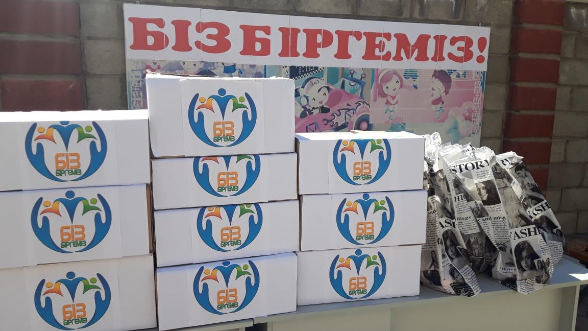 Jarkent turǵyndary dárigerlerge qurmet kórsetti