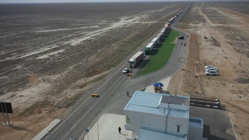 Atyraýdyń  4 baǵytyna blok-beket qoıyldy