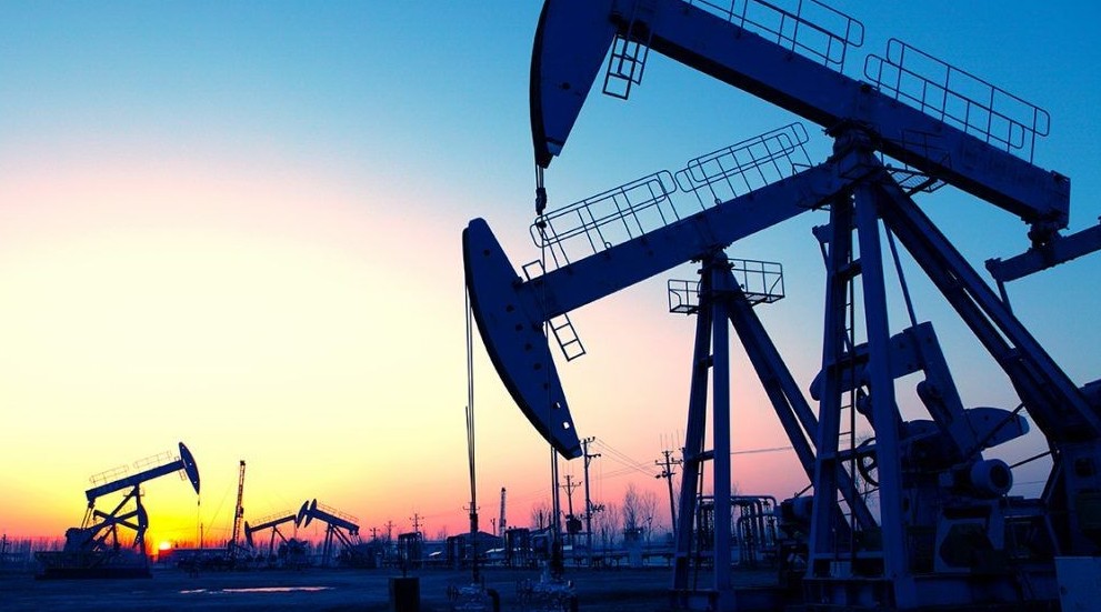 S&P Global agenttigi «QazMunaıGaz» ben  «Teńizshevroıl» reıtıngin tómendetti