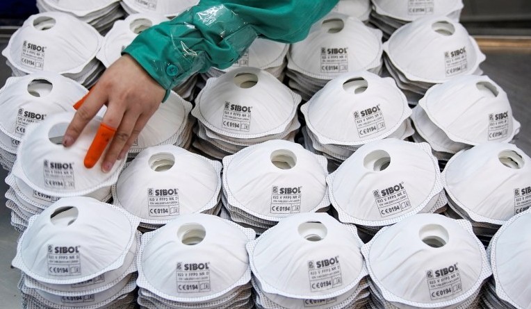 Nıderland eli Qytaıdan alǵan maskalardy qaıtardy