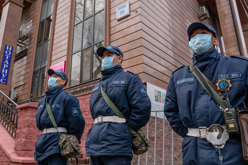 Úıden shyqpa, úıde qal, úıde bolshy! (vıdeo)