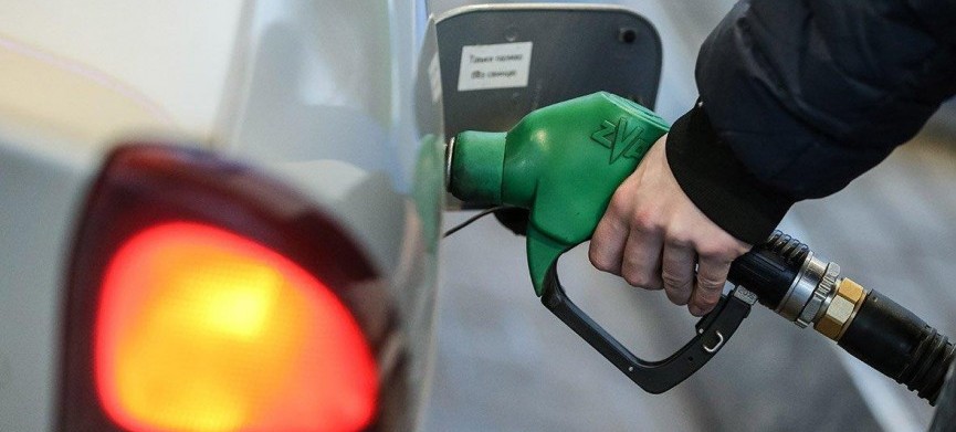 Benzın baǵasy arzandady