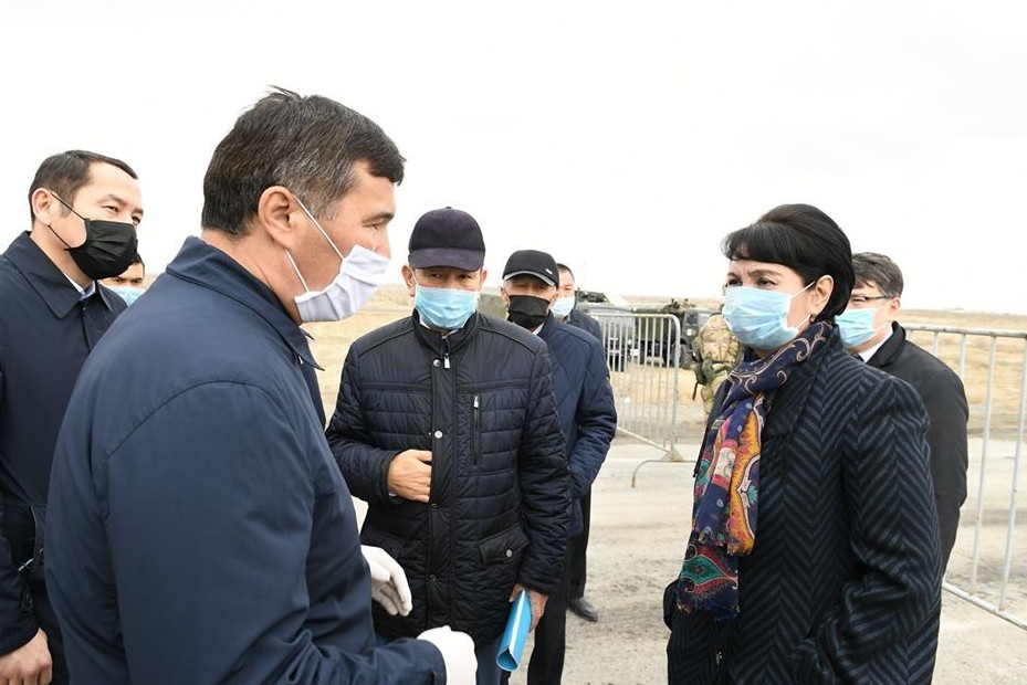 Qyzylorda: Oblys ákimi tosqaýyl beketiniń jumysymen tanysty