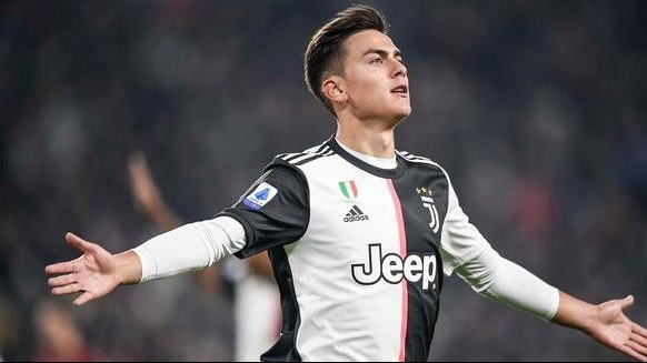 «Iýventýs» fýtbolshysy ekinshi ret koronavırýs dertine shaldyqty