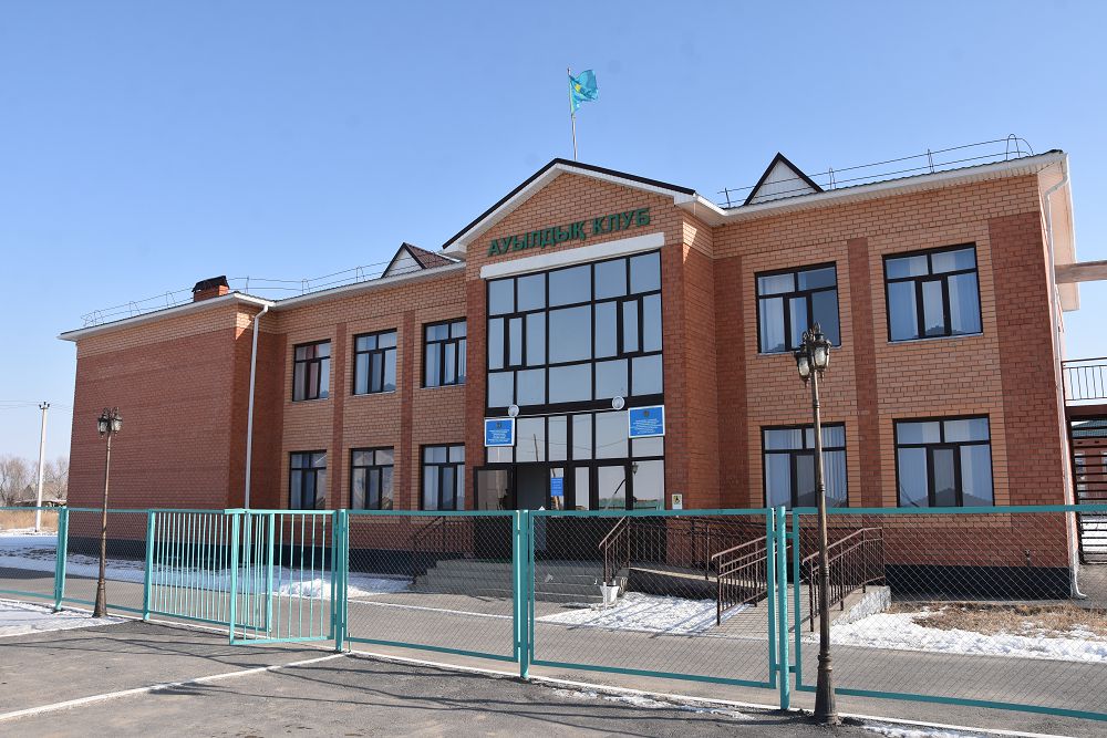 Jastar aýyldan ketpeıdi