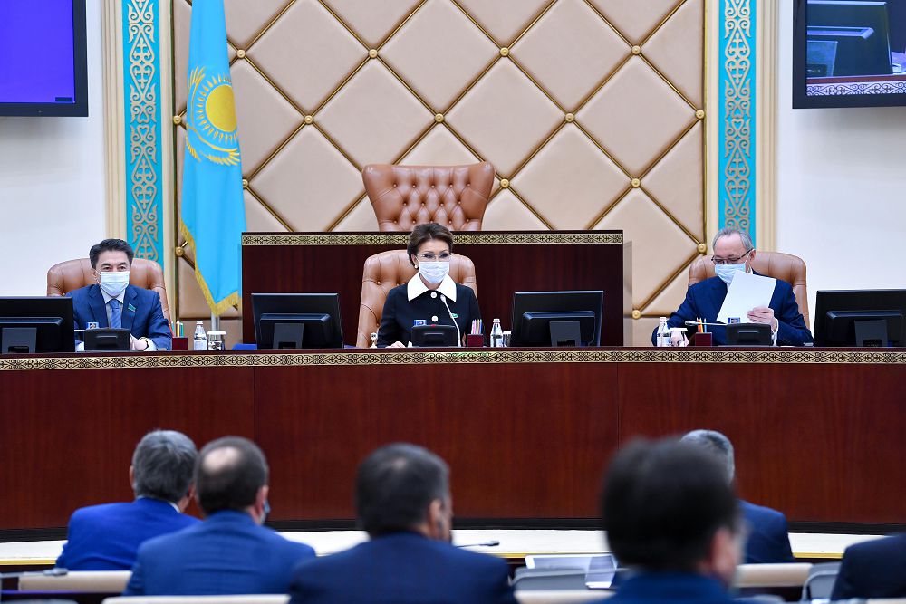 Daǵdarysqa qarsy is-sharalardy shıratý kerek