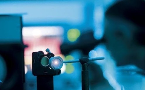 Búgin - Qazaqstandaǵy ǵylym qyzmetkerleriniń kúni