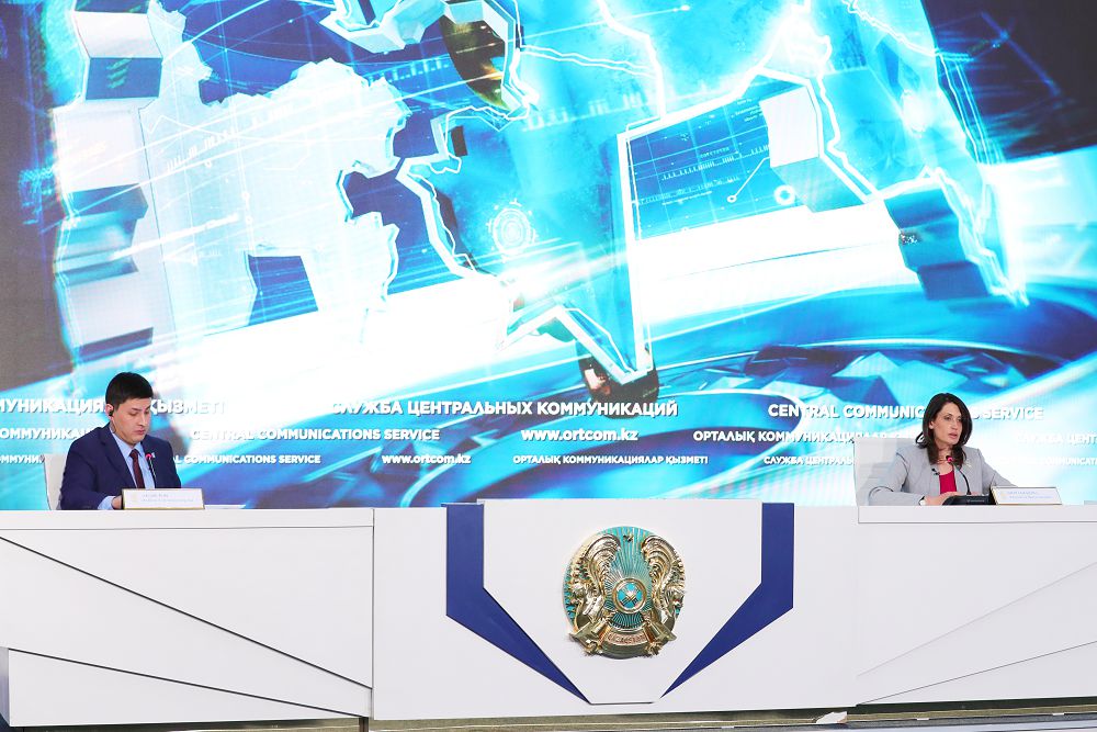 Koronavırýs indetiniń sharyqtaý shegine boljam jasaldy