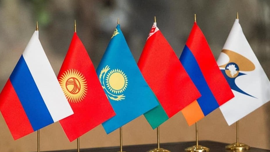 Prezıdent Joǵary Eýrazııalyq ekonomıkalyq keńes músheleriniń jumys kezdesýine qatysady