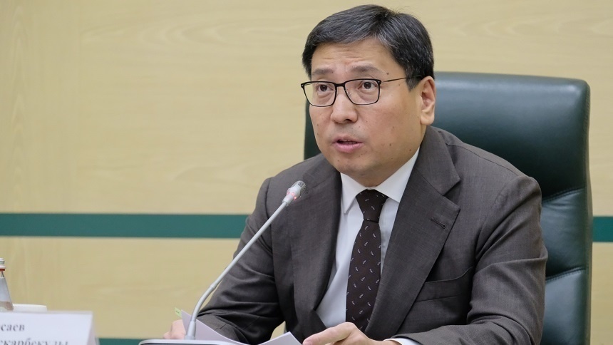 Ulttyq bank teńgeni qalaı qoldaǵanyn aıtty