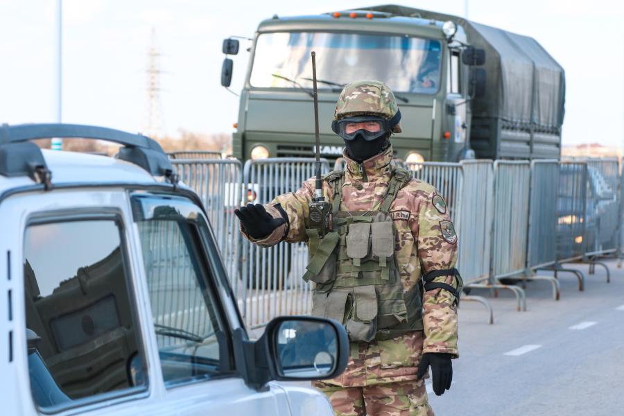 Qyzylorda: Shekteýdi buzyp, shekten shyqqandar aıyp arqalady