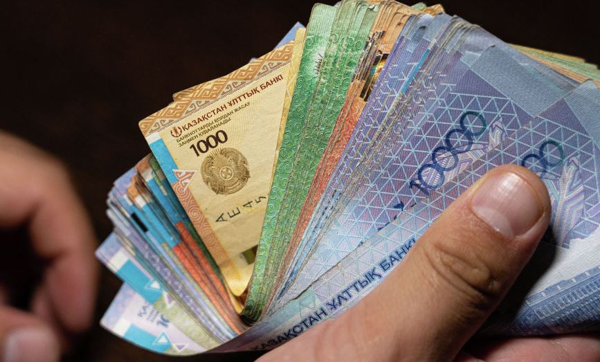 Jambylda 42500 teńgeni tóleý boıynsha 43835 shot ashylǵan