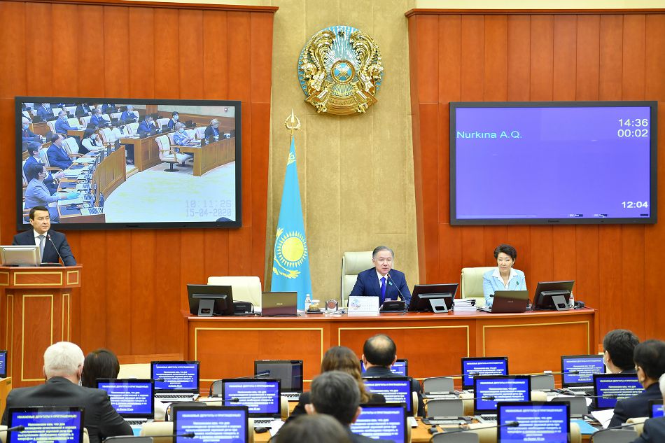 Bızneske aýyrtpalyq túsirmeý mańyzdy