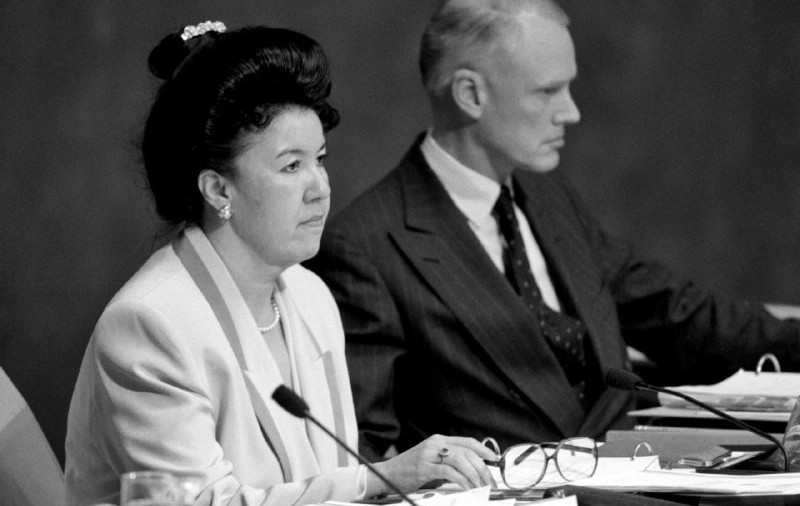 Táýelsizdik tarıhyndaǵy tuńǵysh elshi