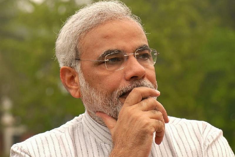 Úndistannyń Premer-mınıstri Memleket basshysyna jaýap berdi