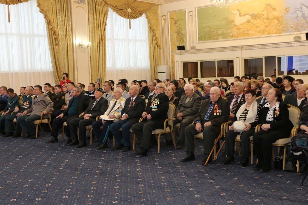 Pavlodarlyqtar maıdanǵa 10 360 jup pıma, 4 190 sholaq ton, 10 709  tymaq jibergen