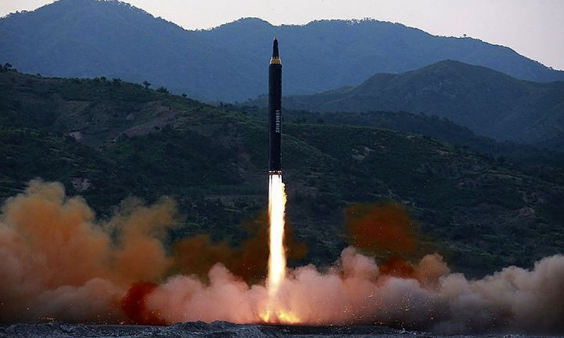 Soltústik Koreıa ballıstıkalyq zymyran ushyrdy