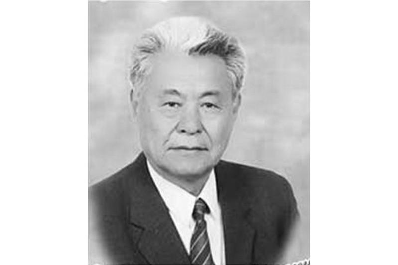 Akademık Alshynbaı Rahıshev ómirden ozdy