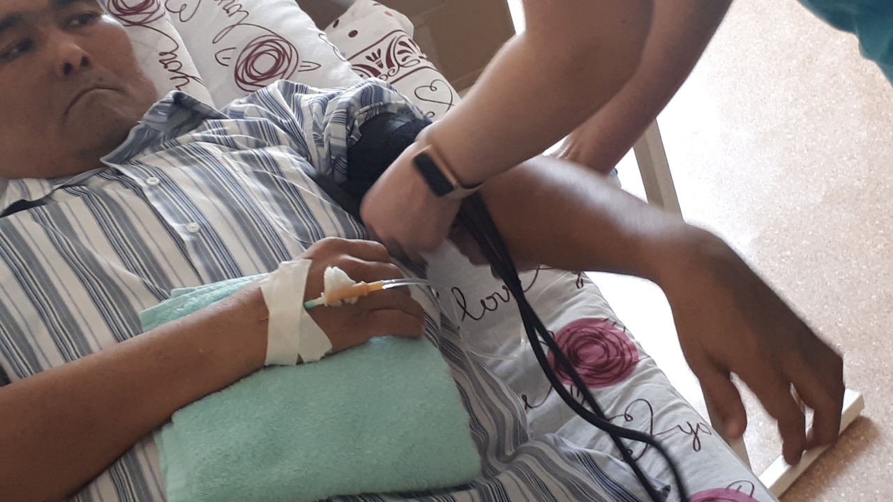 Aqtaýda 49 jastaǵy turǵynnyń júregine kúrdeli ota jasaldy