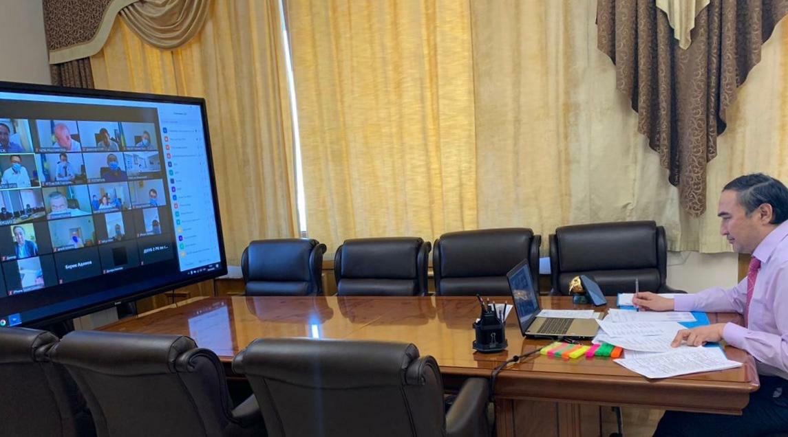 Almaty ákiminiń orynbasary bas dárigerlerdiń esebin tyńdady