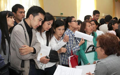 Almaty: Jastardy jumyspen qamtý basty nazarda