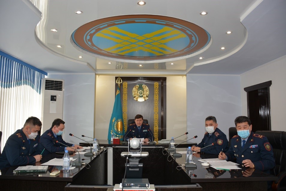 SQO: Aýdandyq polısııa bólimi bastyǵynyń orynbasary 1 mıllıon 300 myń teńge para alǵan