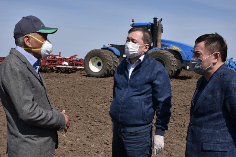 Saparhan Omarov Aqmola oblysyna jumys saparymen bardy